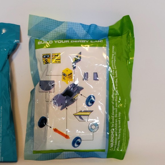 Wendy's Square Cup Derby Kids Meal Toys 2021. Lot Of 2. New. - Picture 6 of 7